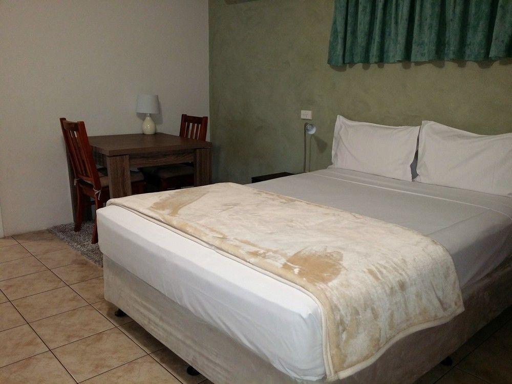 Galaxy Mackay Motor Inn Exterior foto