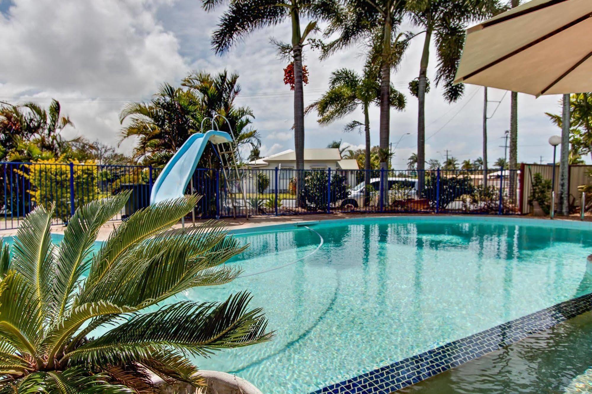 Galaxy Mackay Motor Inn Exterior foto